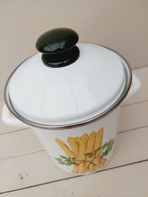 Emaille kookpot voor asperges met kookmandje