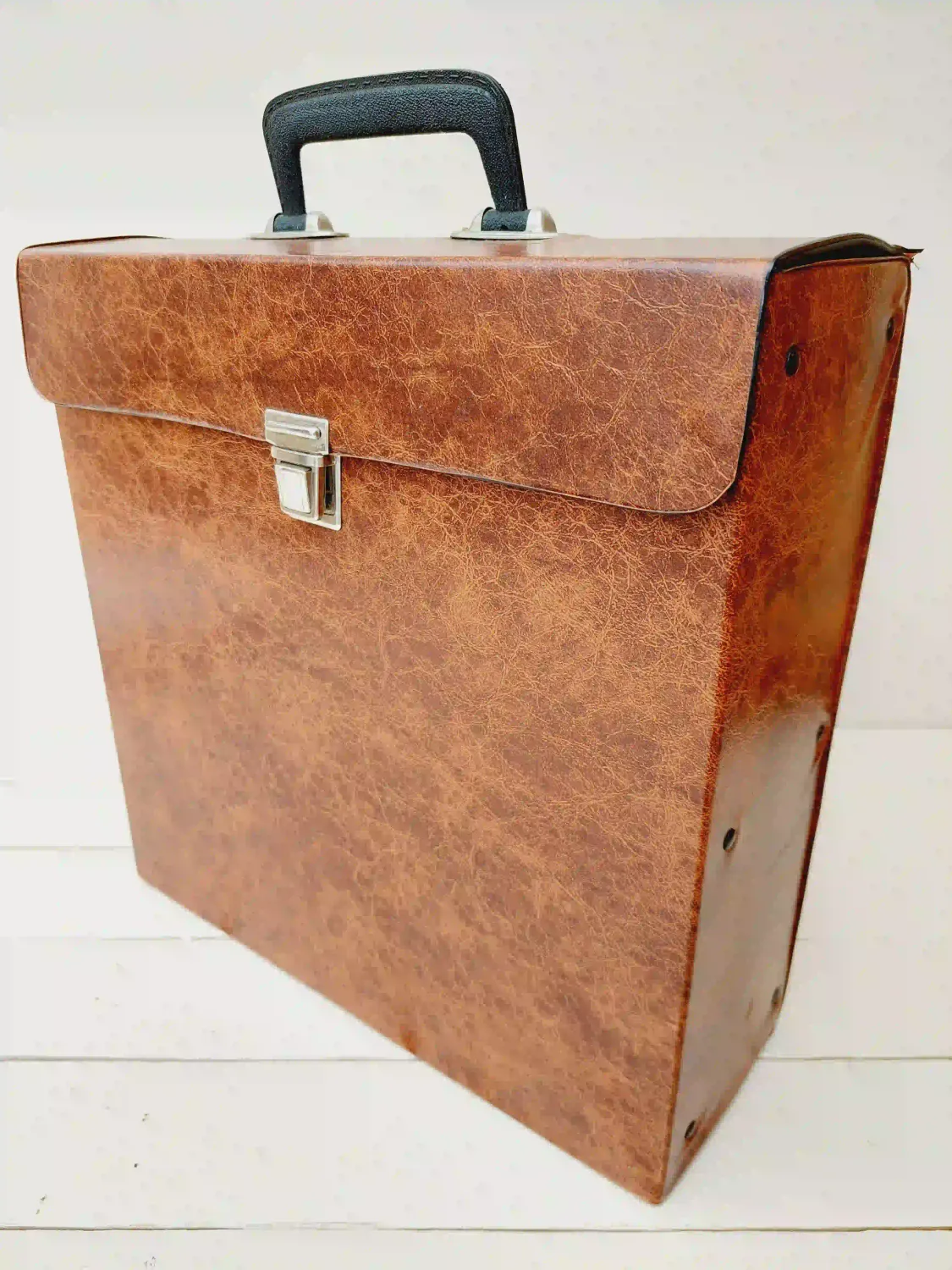 Vintage platenkoffer uit de jaren 70 – voor LP's – retro design in topstaat - bruine lederlook