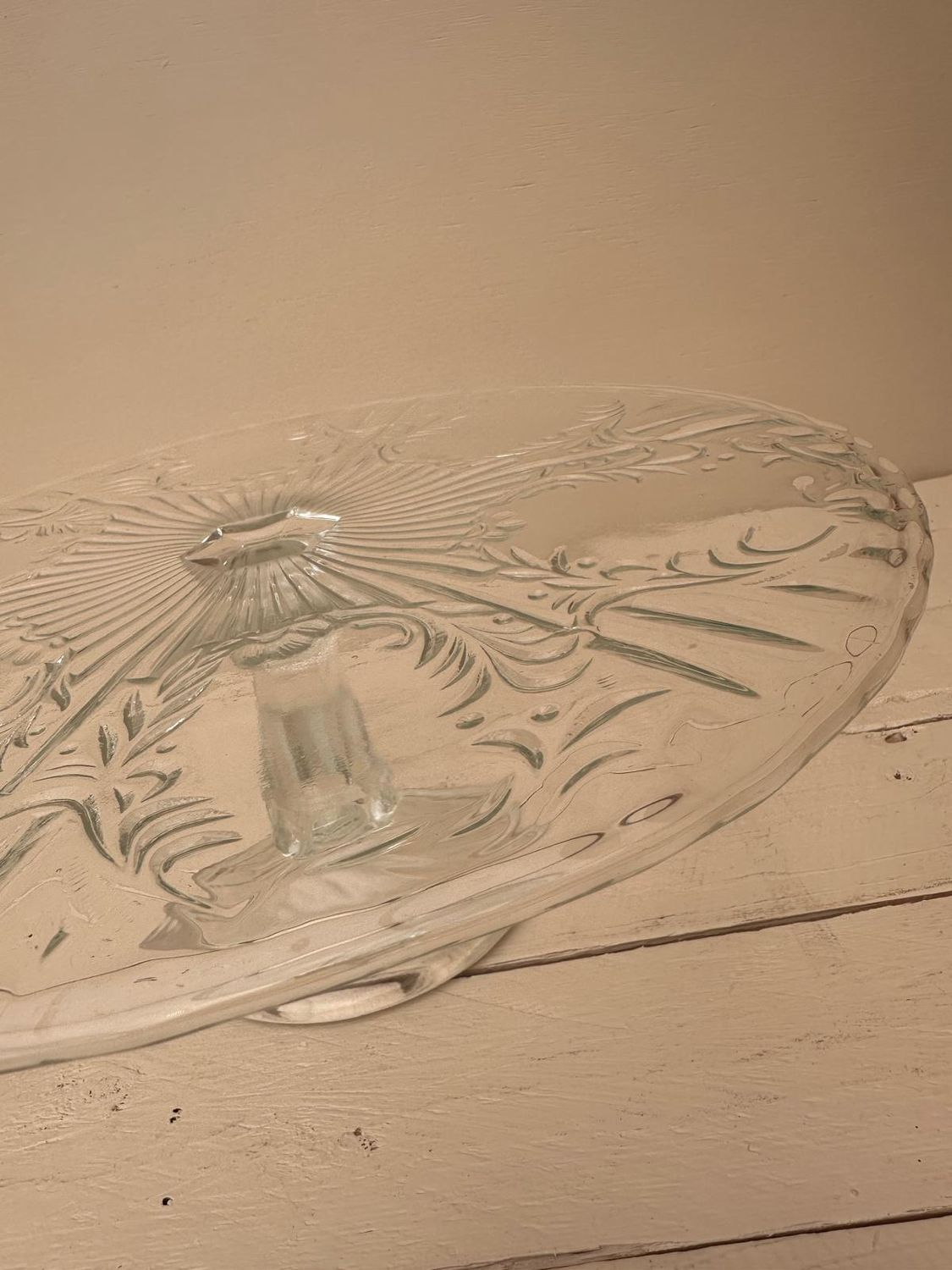 Taartschotel op voet - helder glas met floraal patroon, 32 cm