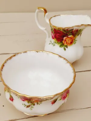 Roomstel Royal Albert Old Country Roses voor melk en suiker