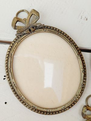 Vintage messing fotokader met strikdetail - ovaal, 6,5 x 7 cm - set van 3