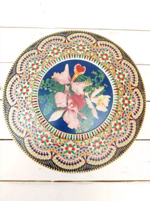 Vintage kralenblik - retro opbergblik met decoratief kralenmotief