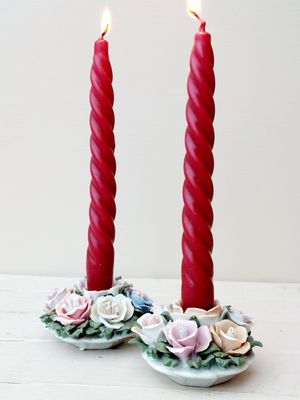 Porseleinen rozen kandelaars – vintage porselein bloemen kandelaar - set van 2