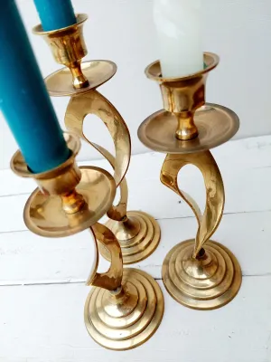 Messing kandelaars - mid century design - goudkleurige kaarsenhouders - set van 3