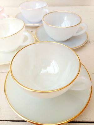 Arcopal Harlequin koffiekopjes met schotels - pastelkleuren Franse vintage - set van 6