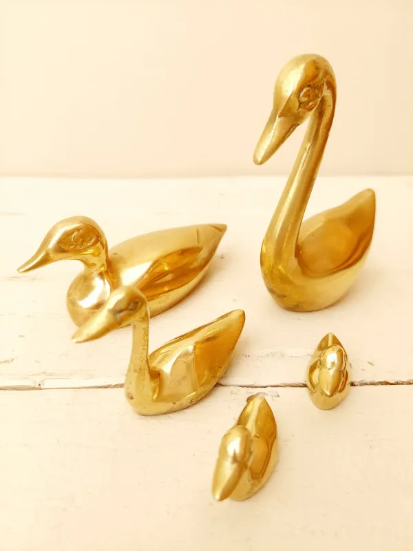 Set van 5 vintage messing zwanen en eendjes - Hollywood Regency beeldjes