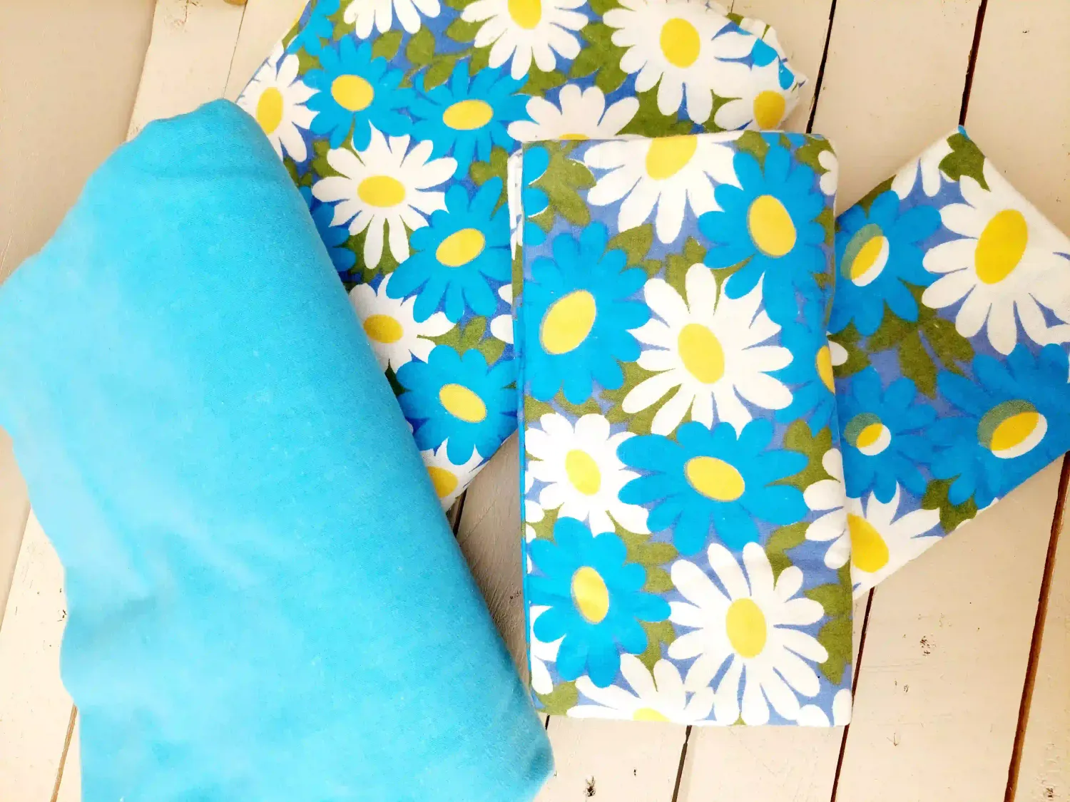 Vintage lakenset met blauwe bloemenprint