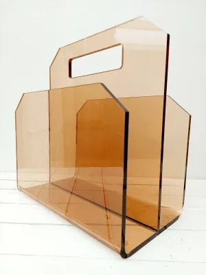 Vintage plexiglas krantenbak in rookglas kleur