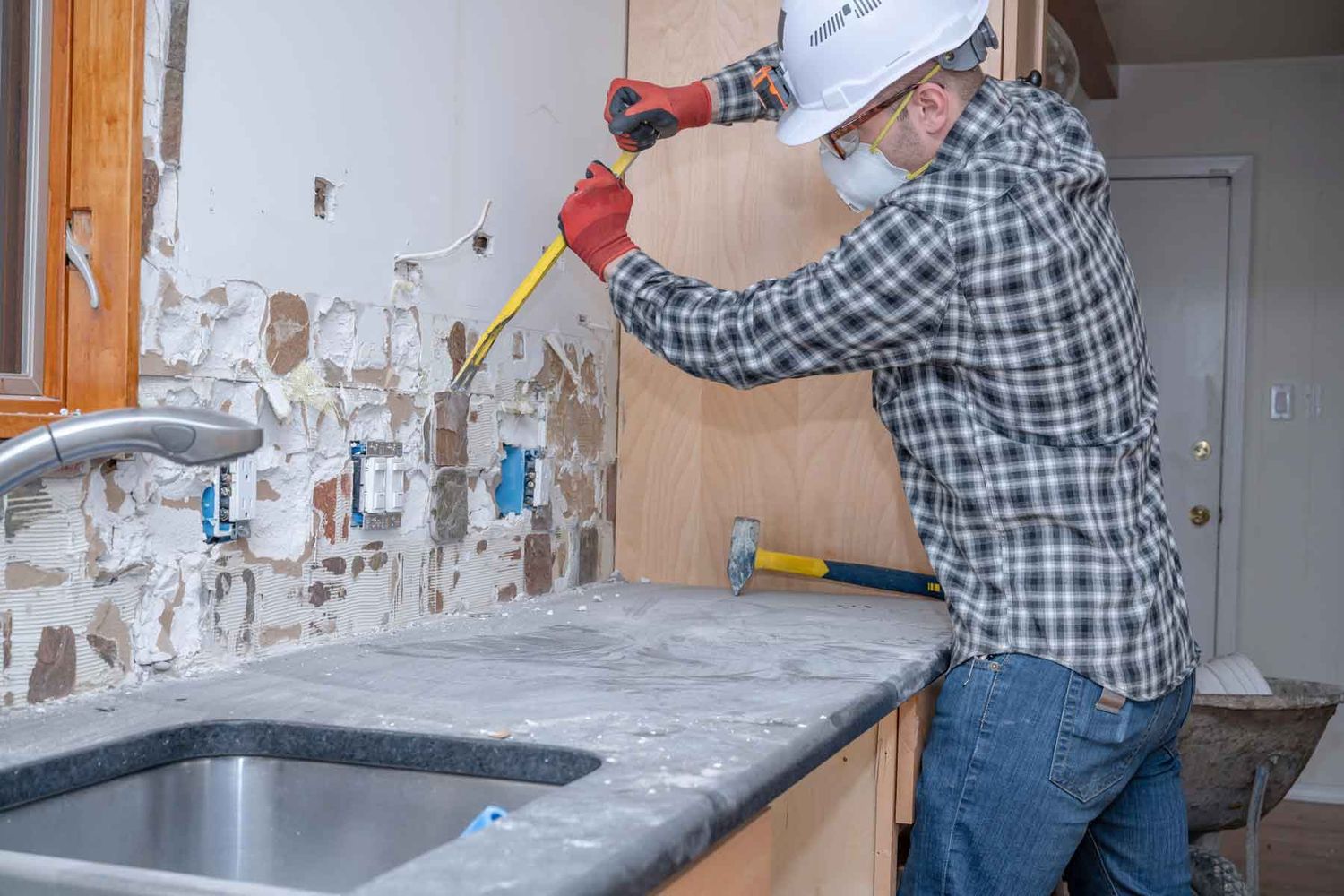 TILE AND SLAB COUNTERTOP TEAROUT
