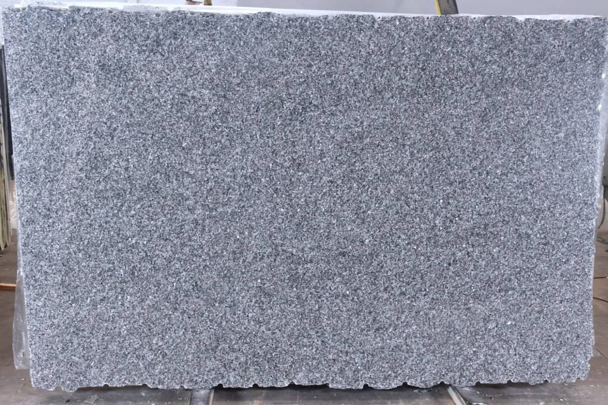 VALUE LINE NEW CALEDONIA GRANITE POLISHED