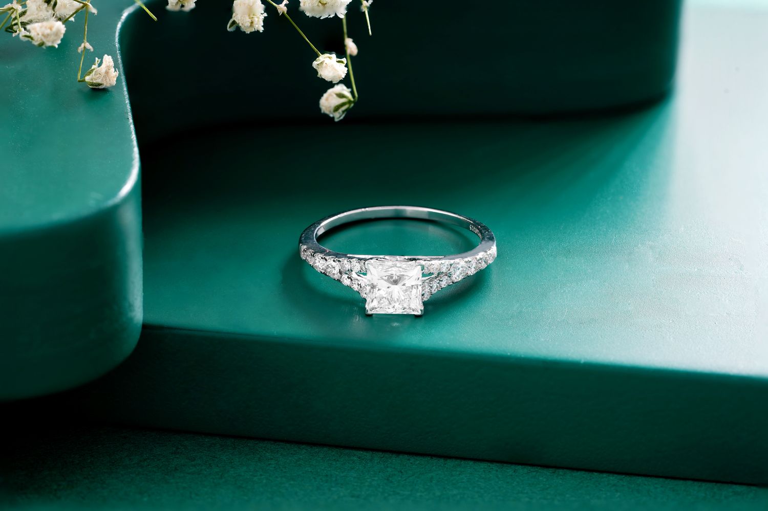 Clara Crown Ring