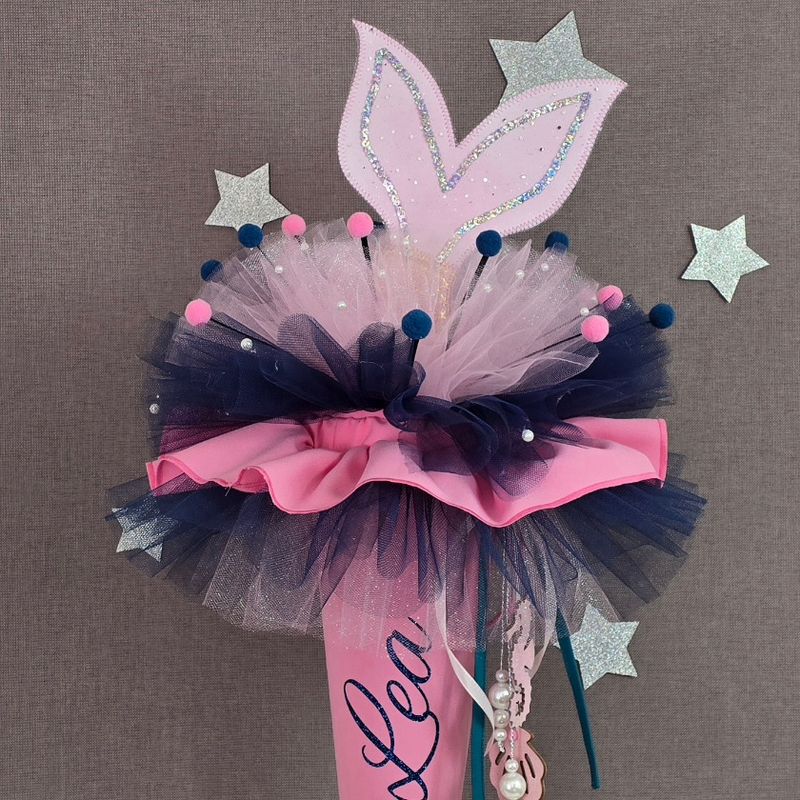 Schultüte für Mädchen in rosa Farbe mit Flosse in rosa