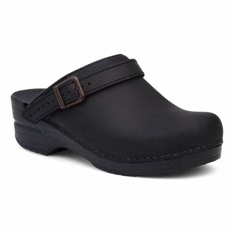 Stapled Ingrid Black Oiled