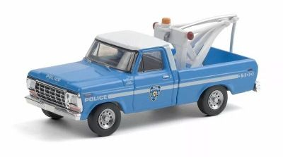 1/64 NYPD 1979 Ford F-250 with Drop in Tow Hook