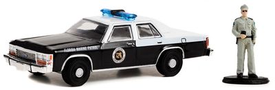 1/64 Florida Marine Patrol 1990 Ford LTD Crown Victoria with Police Officer Figure