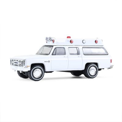 1/64 1983 Chevrolet Suburban K20 Custom Deluxe Ambulance - plain white (perfect for you to customize)