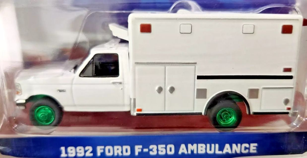 1/64 GREEN MACHINE - Plain White 1992 Ford F-350 Ambulance - perfect for you to customize
