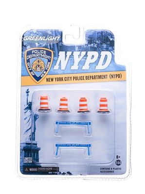 1/64 NYPD Road Accessory Pack - 4 NYC DOT Traffic Barrels &amp; 2 Police Barriers