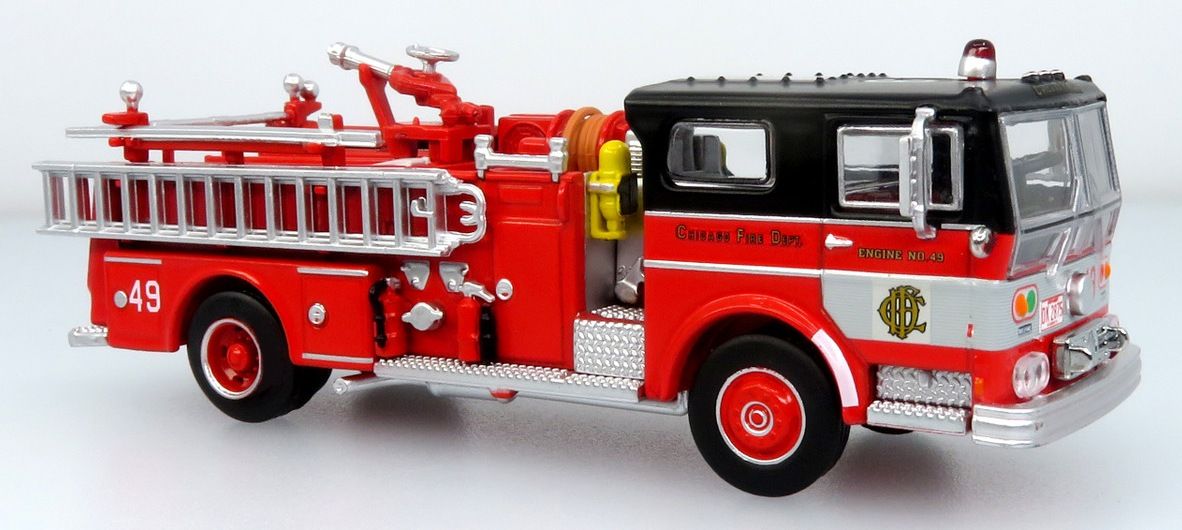 1/87 Chicago Fire Department 1974 Ward LaFrance Fire Engine 49 - diecast metal