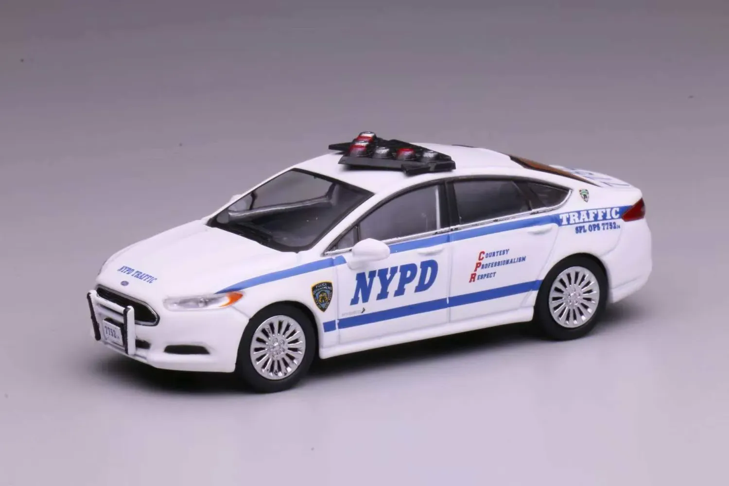1/64 NYPD Traffic Ford Fusion Hybrid