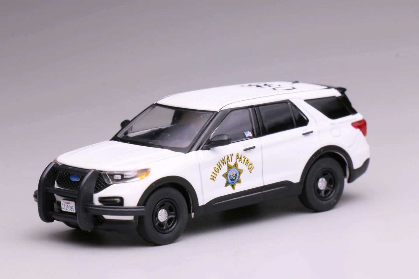 1/64 California Highway Patrol Ford Police Interceptor Utility - SMPV (Specially Marked Patrol Vehicle) used for traffic enforcement
