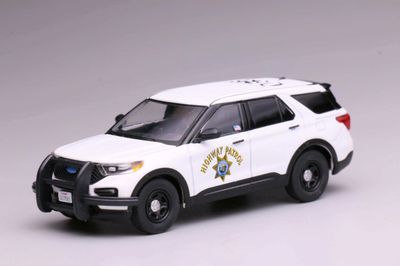 1/64 California Highway Patrol Ford Police Interceptor Utility - SMPV (Specially Marked Patrol Vehicle) used for traffic enforcement