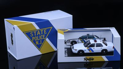 1/64 New Jersey State Police Atlantic City Expressway Ford Crown Victoria (with gift box)