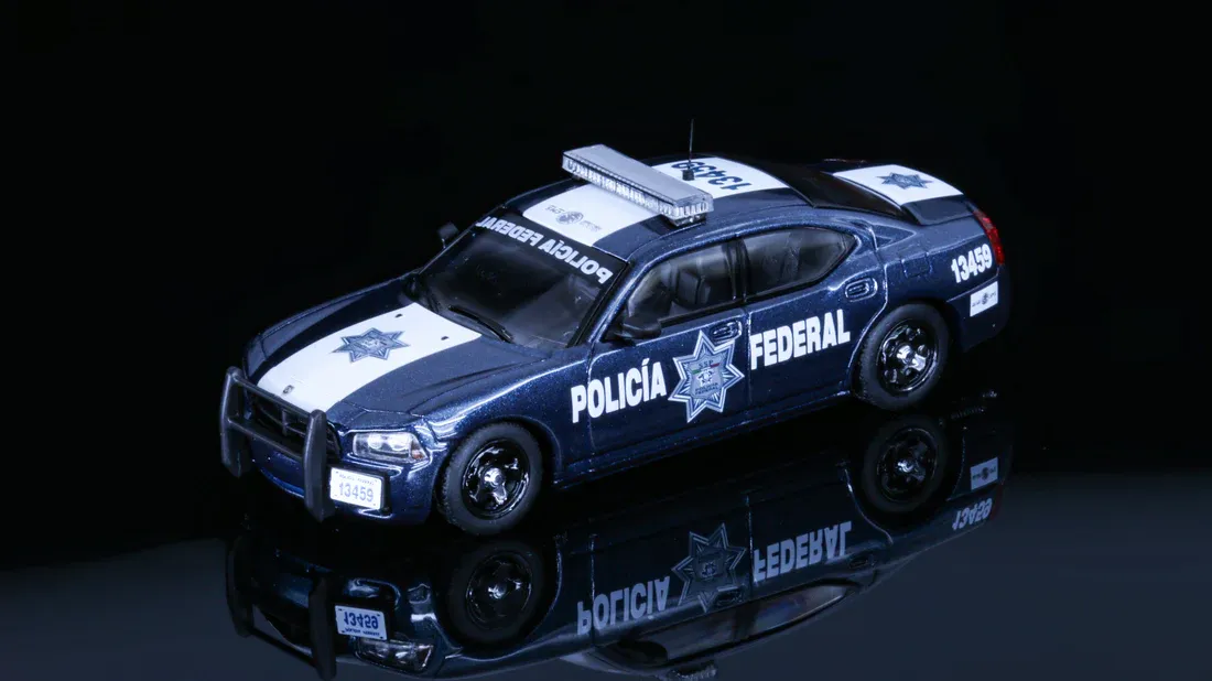 1/64 Policia Federal Mexico Dodge Charger #13459