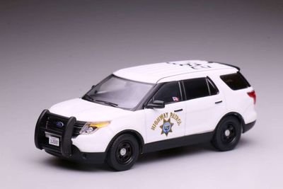 1/64 California Highway Patrol Traffic Enforcement "Polar Bear" Ford Police Interceptor Utility