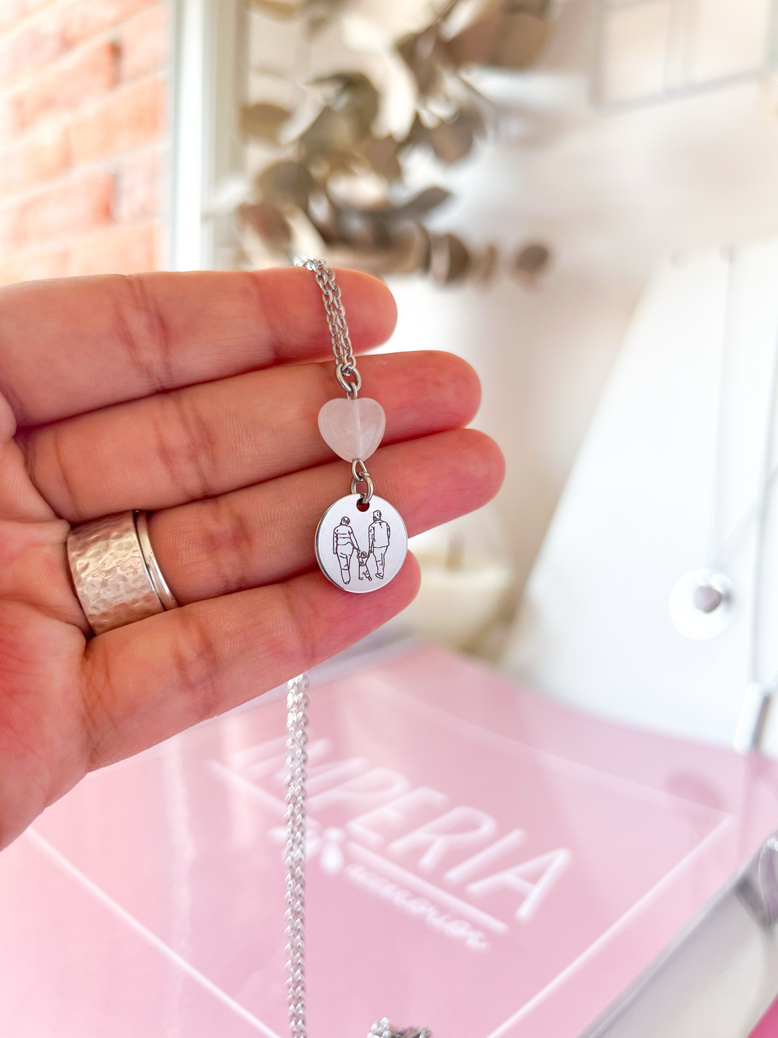 CADENA + MEDALLA SILUETAS✨