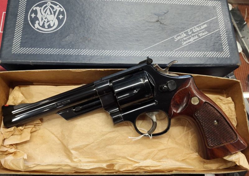 SMITH & WESSON CAL 41 Rem.Mag a 1100,00€