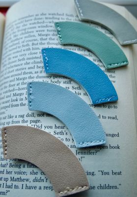 Corner Sleeve Bookmark Set