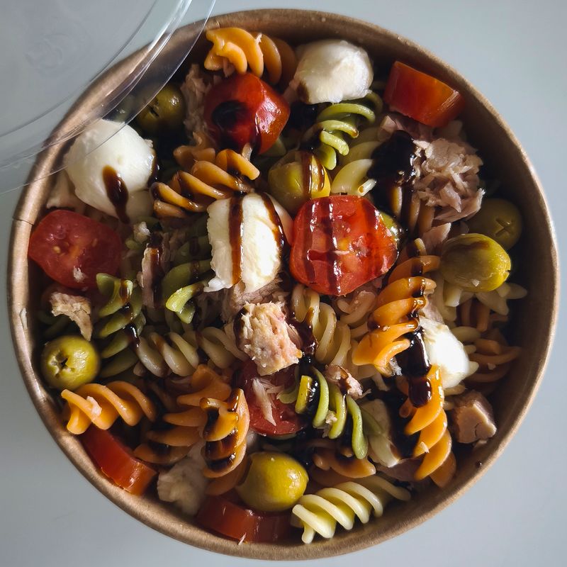 ENSALADA de PASTA de vegetales con Atún
