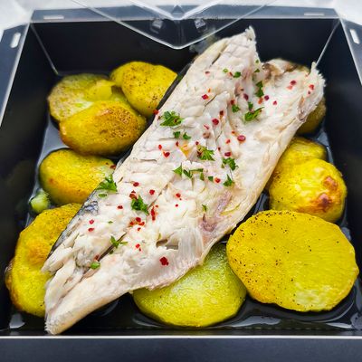 LUBINA a la Sal con Patatas panadera