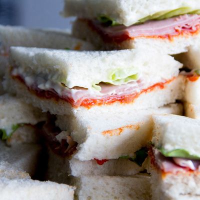 30 Mini-Vegetales con JAMÓN COCIDO y SALSA CASERA con toque picante / bandeja