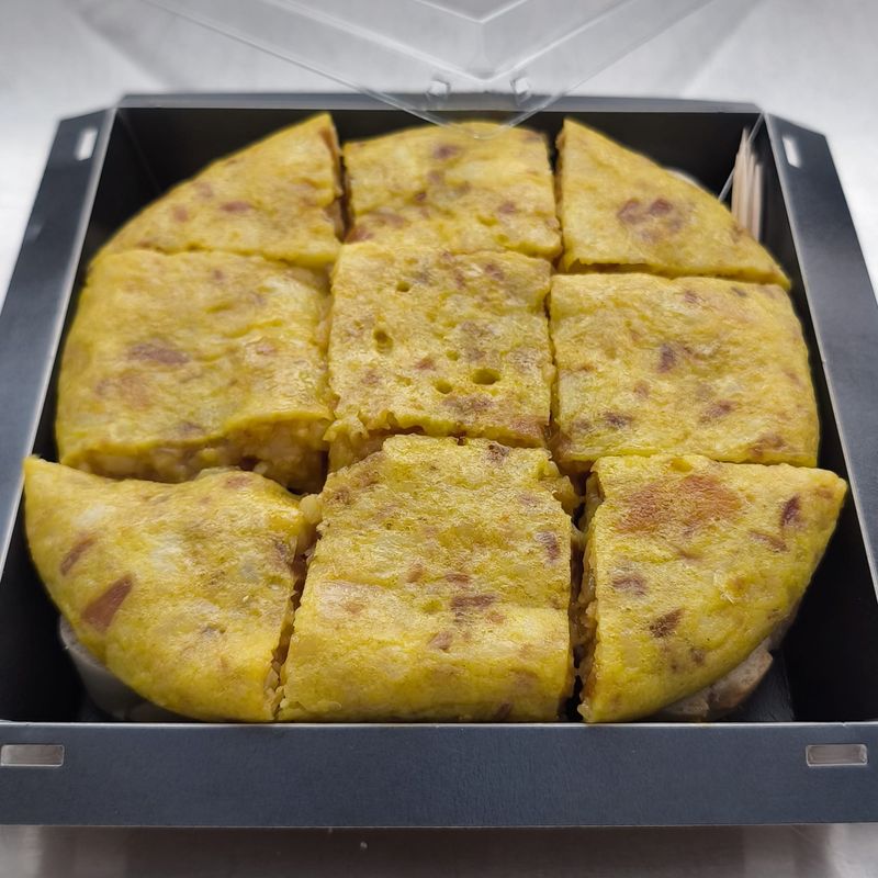 Pack Caja 9 pintxos de Tortilla con cebolla frita y caramelizada Pack Caja 9 pintxos de Tortilla con cebolla frita y caramelizada