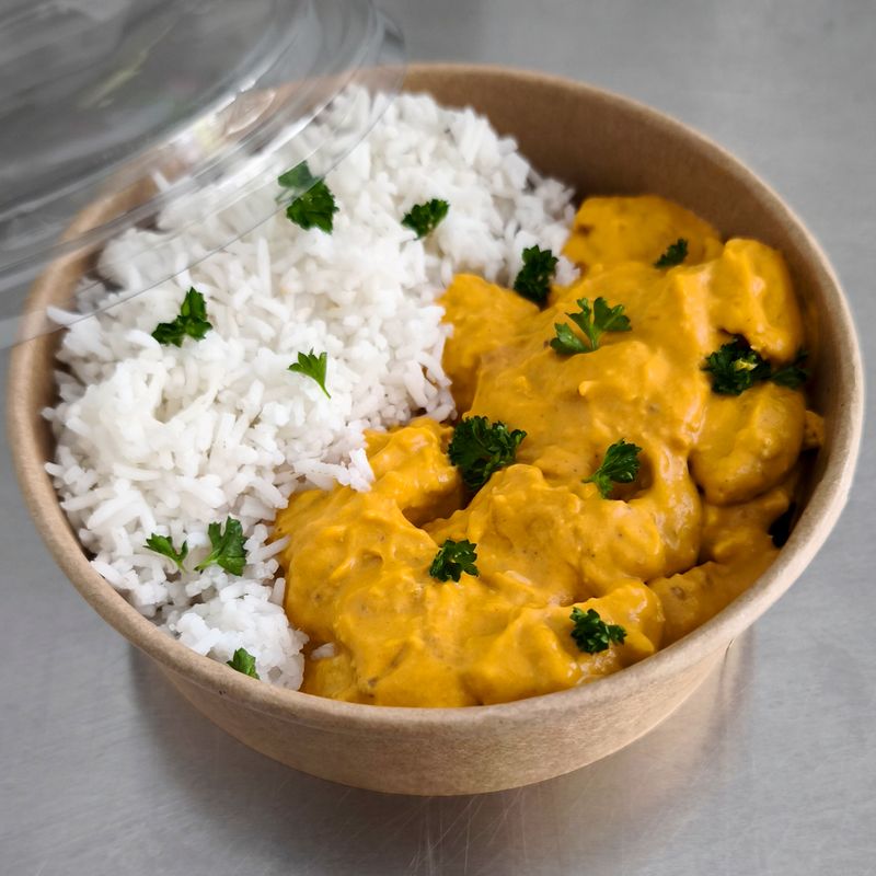 POLLO en Salsa Hindú con Arroz Basmati