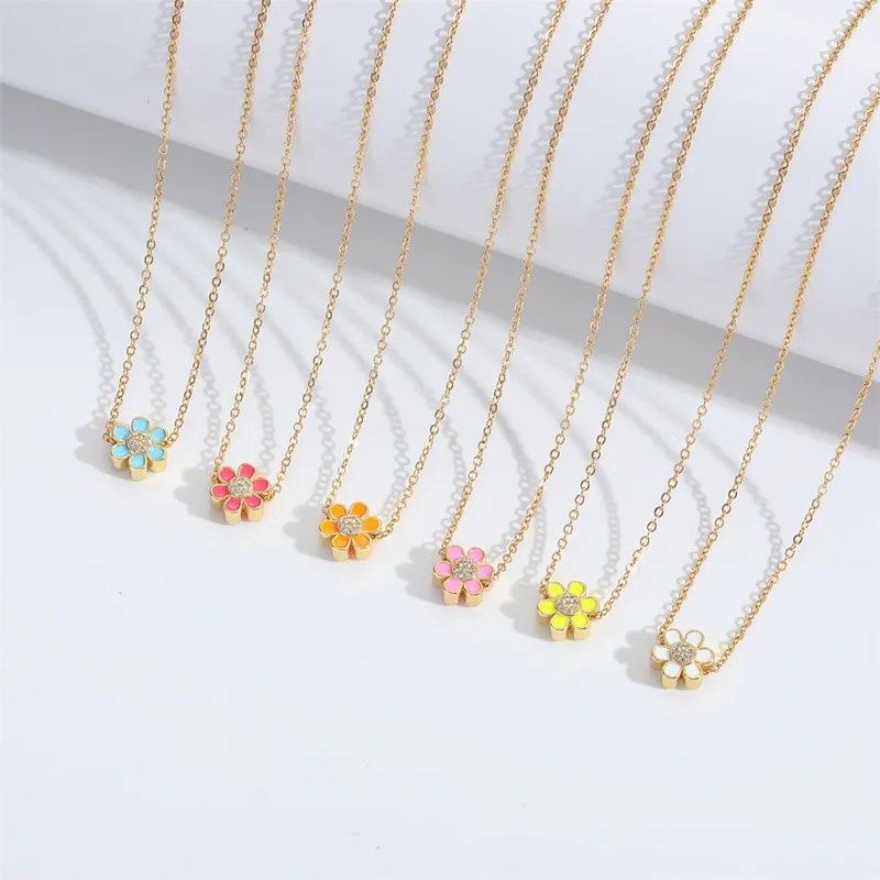 Flower Pendant Necklace