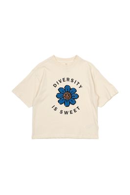 Ninette  Tee