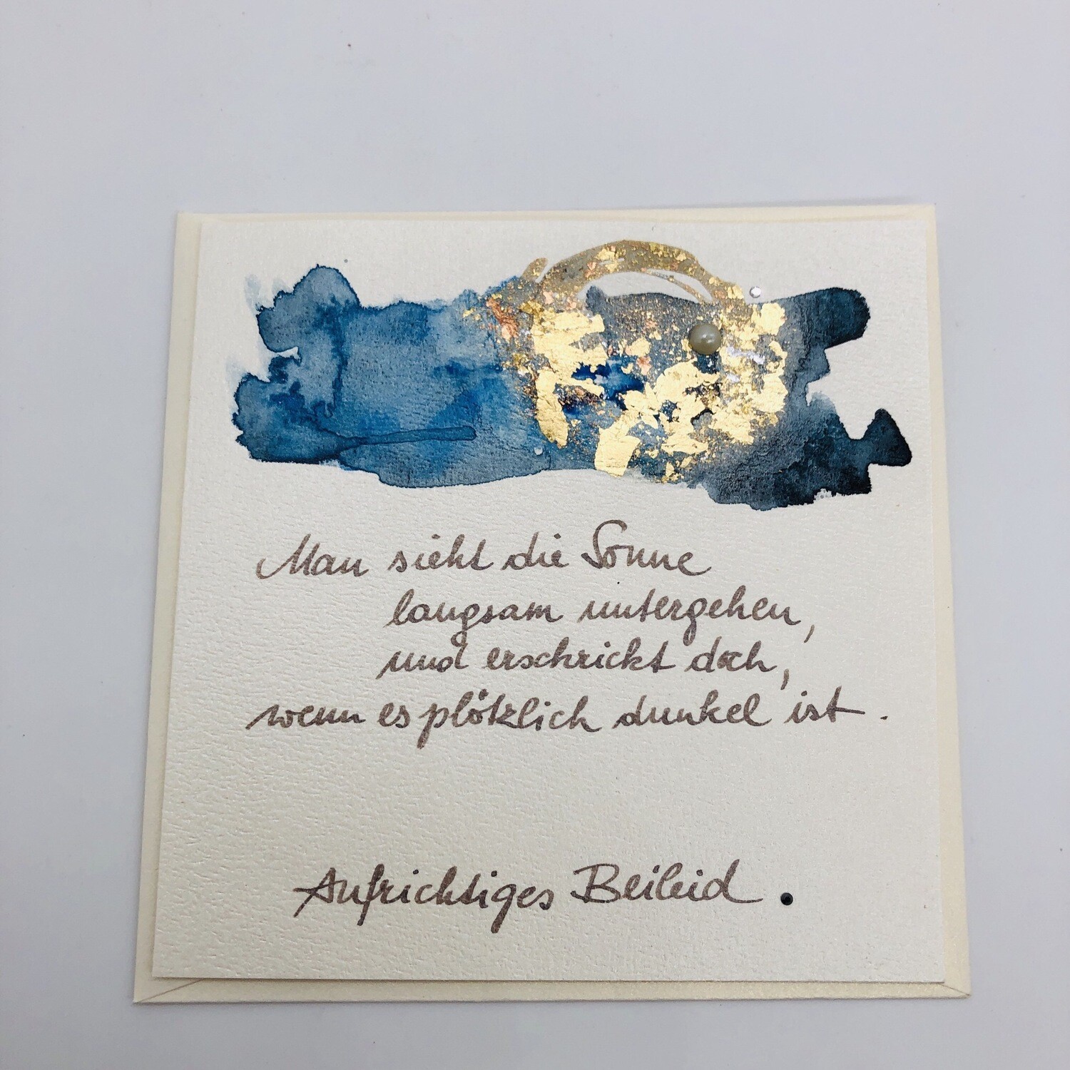 Billett „handmade“ Trauer blau/Blattmetall, Perle, Swarovskikristalle