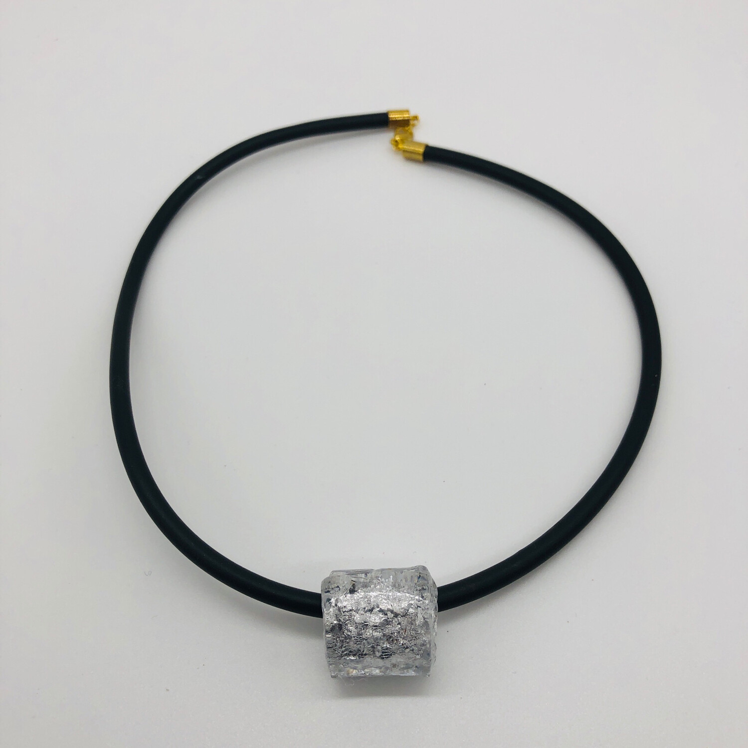 Halskette Kautschuk mit Silber“perle“