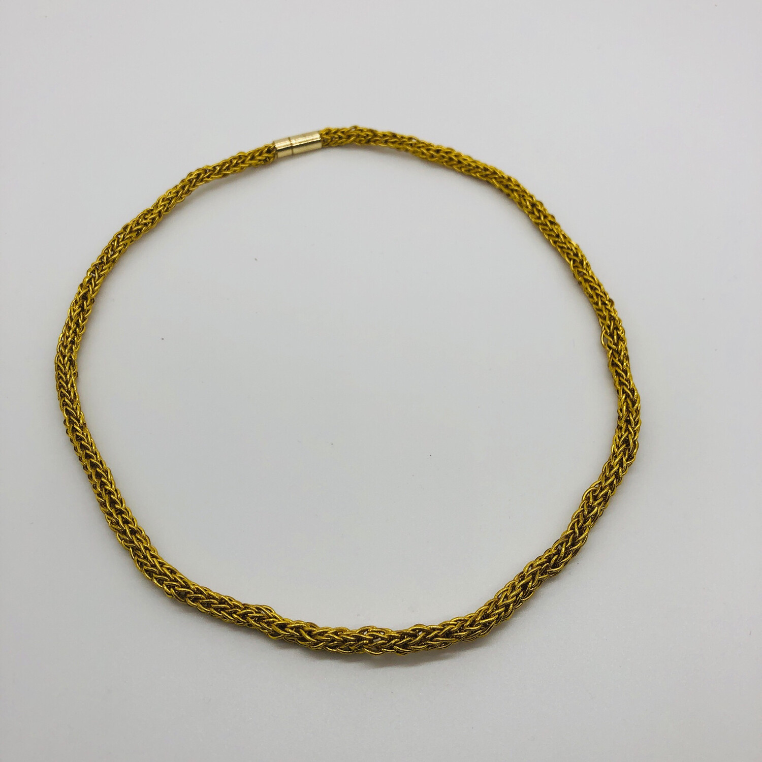 Kette / Armband gold gestrickt mit goldenem Magnetverschluss