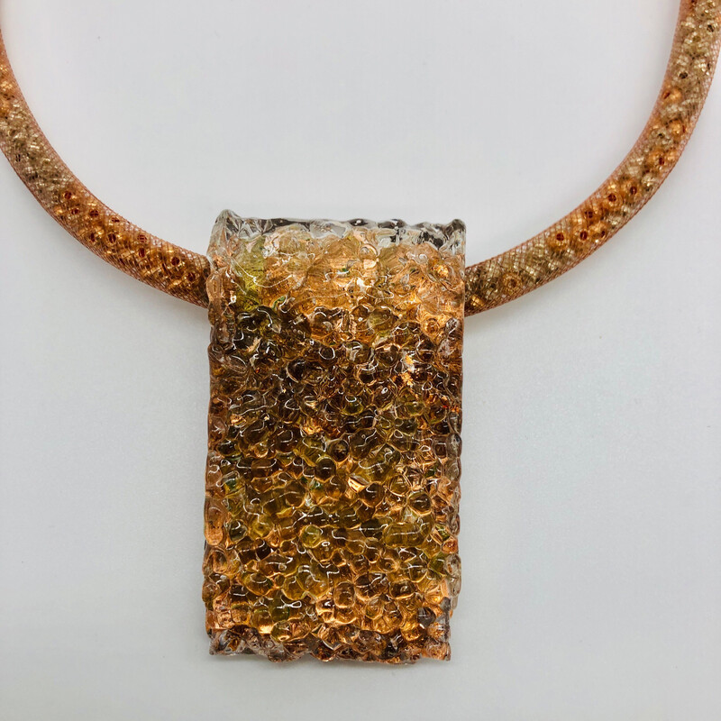Halskette Mesh gefüllt mit Rocailles mit Anhänger kupfer/transparent