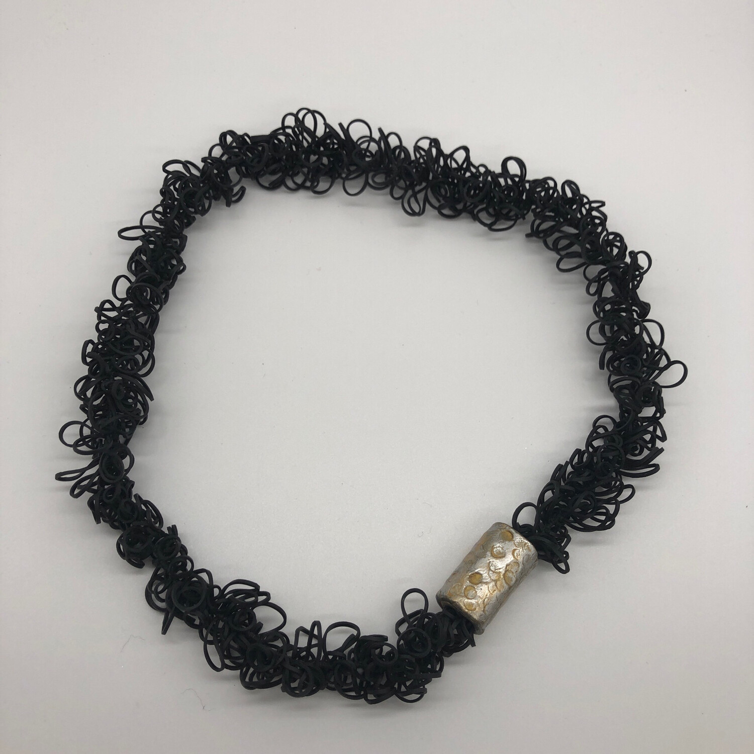 Halskette Kautschuk mit „Perle“