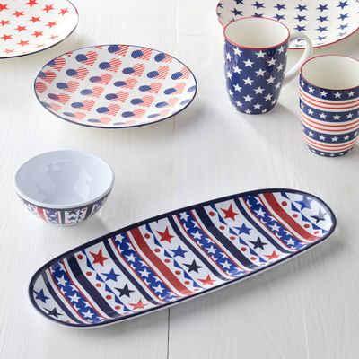 Stars and Stripes Melamine Oval Tray with Dip Bowl