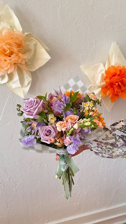 Medium Vase Arrangement