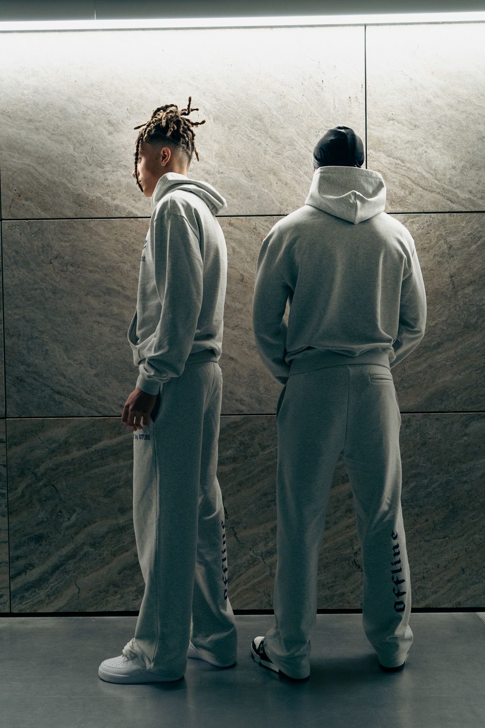 The OFFLINE Jogger FLARE ASHGREY