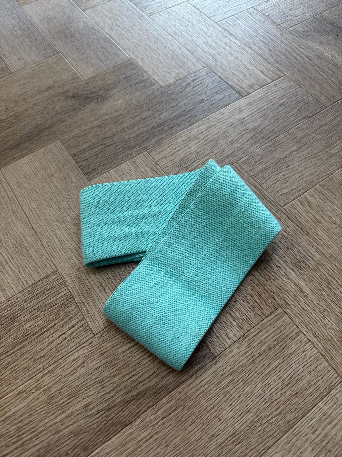 Fabric resistance loop (contains latex)