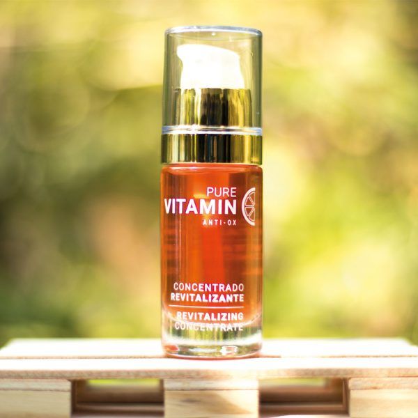 NOCHE & DÍA SÉRUM CONCENTRADO REVITALIZANTE PURE VITAMIN C 30 ML