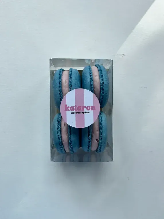 Blauwe bes - doosje van 4 macarons